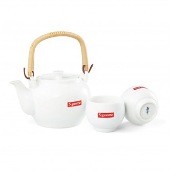 Supreme Tea Set 