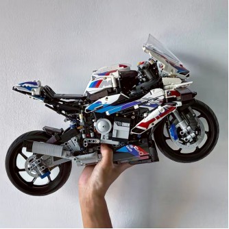 Lego x BMW M1000RR Mechanical Motor 1920 pieces