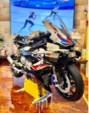 Lego x BMW M1000RR Mechanical Motor 1920 pieces