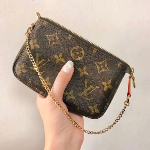 Louis Vuitton Pochette Mini SlingBag 2023