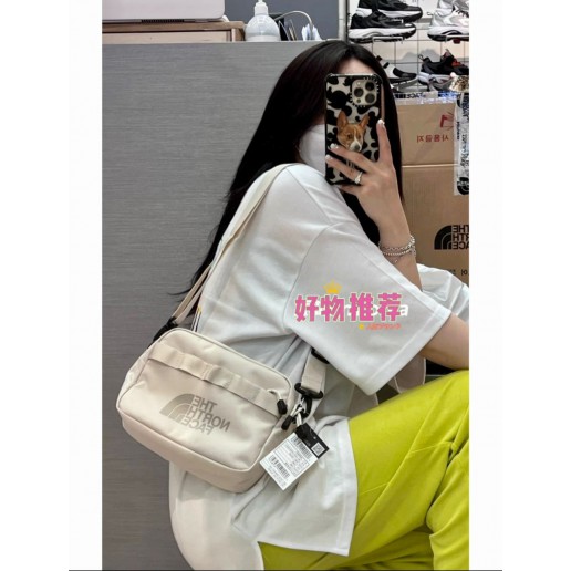 The North Face WL SideBag cream white