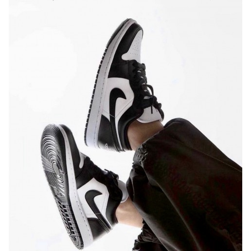 Nike Air Jordan 1 Low ’Panda‘