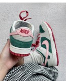 Nike Dunk All Petals United