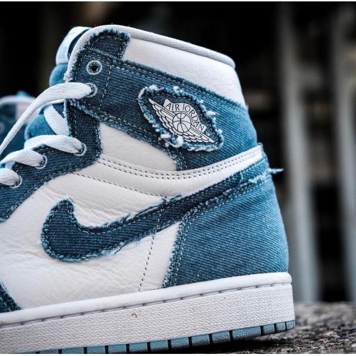 Nike AirJordan 1 ‘ Denim ’ gold chain