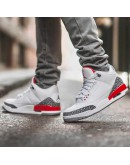 Nike AirJordan 3 ‘ Fire Red ‘