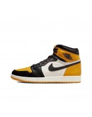 Nike AirJordan 1 ’ Taxi ‘ Yellow Toe 2022