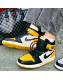 Nike AirJordan 1 ’ Taxi ‘ Yellow Toe 2022