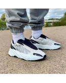 Yeezy Boost 700 MNVN Lacelessc ‘Analoh’