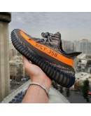 Yeezy Boost 350 ‘ Carbon ’  2023