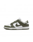 Nike Dunk 'Medium Olive' Sneakers