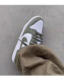 Nike Dunk 'Medium Olive' Sneakers